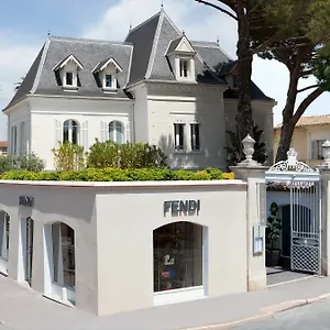 https://white-1921.fr-provencehotel.com